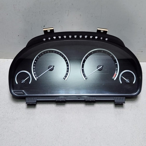 BMW Kombiinstrument Tacho Benzin 9214719 BMW F01 F06 F07 F10 F11 F25