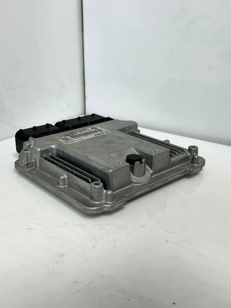 BMW F10 F11 520D 1 2 3 4 5 X3 DDE Engine Control Unit ECU 8574380 OEM 