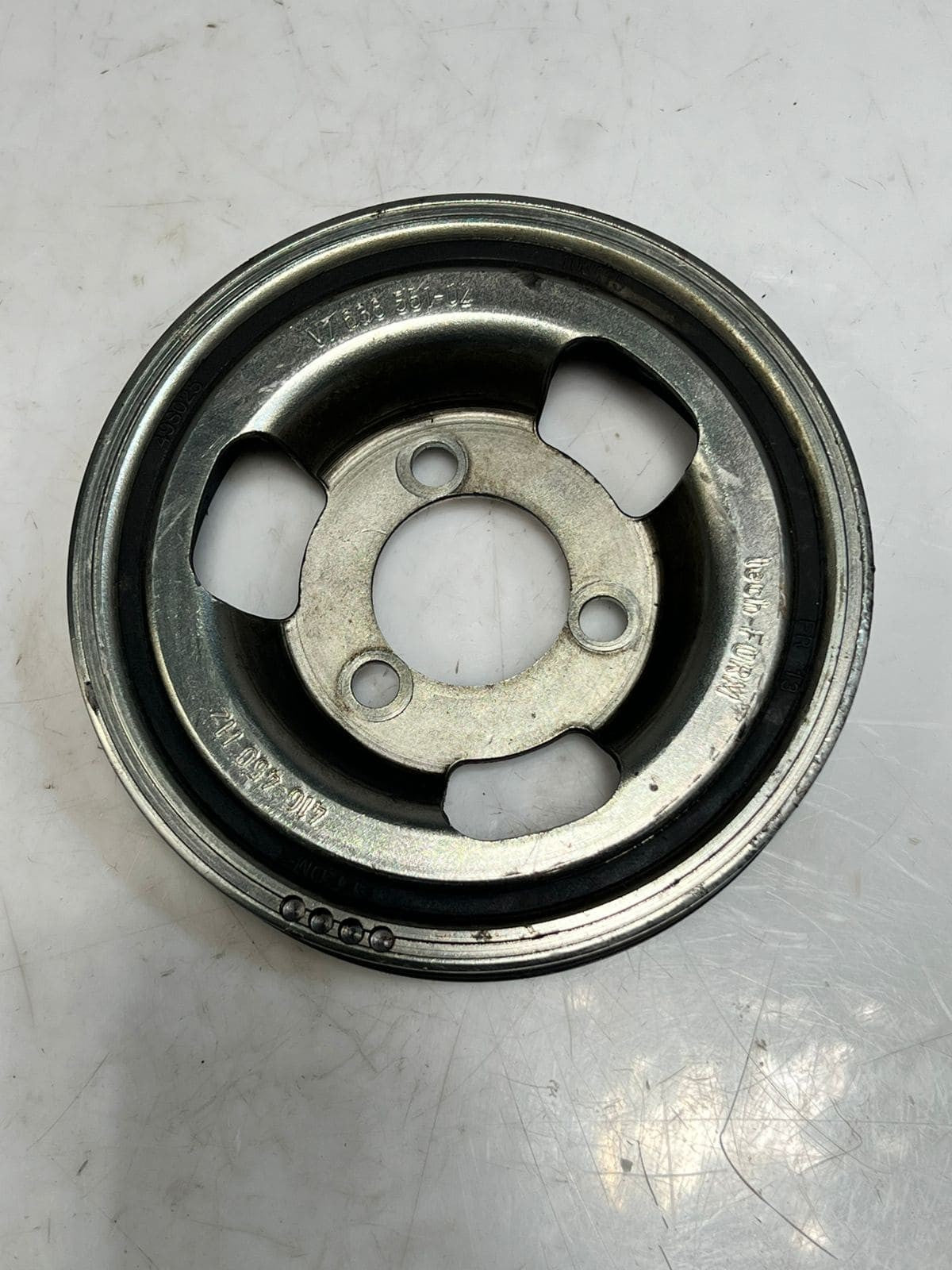 BMW 1 3 Series F30 F31 F35 F20 F21 Engine Crankshaft vibration Pulley 7638551 