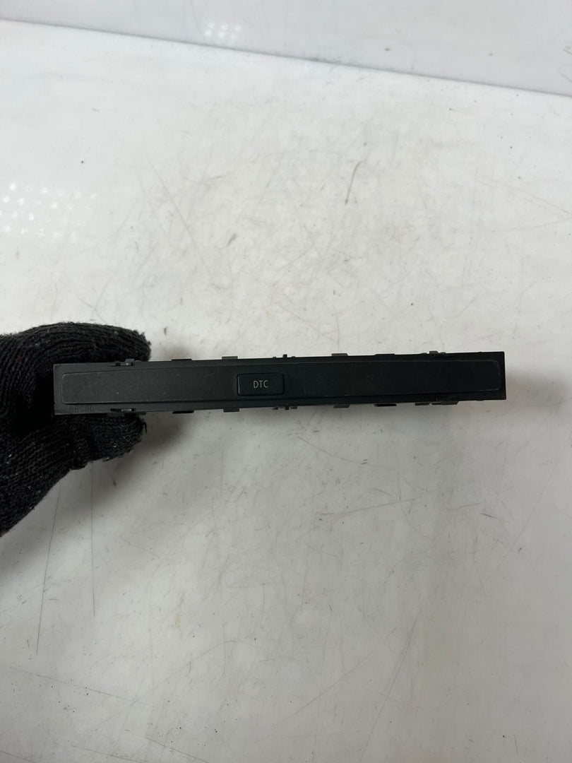 2004-2007 BMW 525i 530i 530Xi E60 DTC Switch Center Dash Control 9134018 OEM