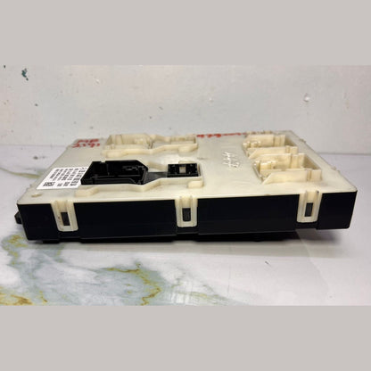 Mercedes-Benz W447 Vito Display Control Module Unit A 447 9009004