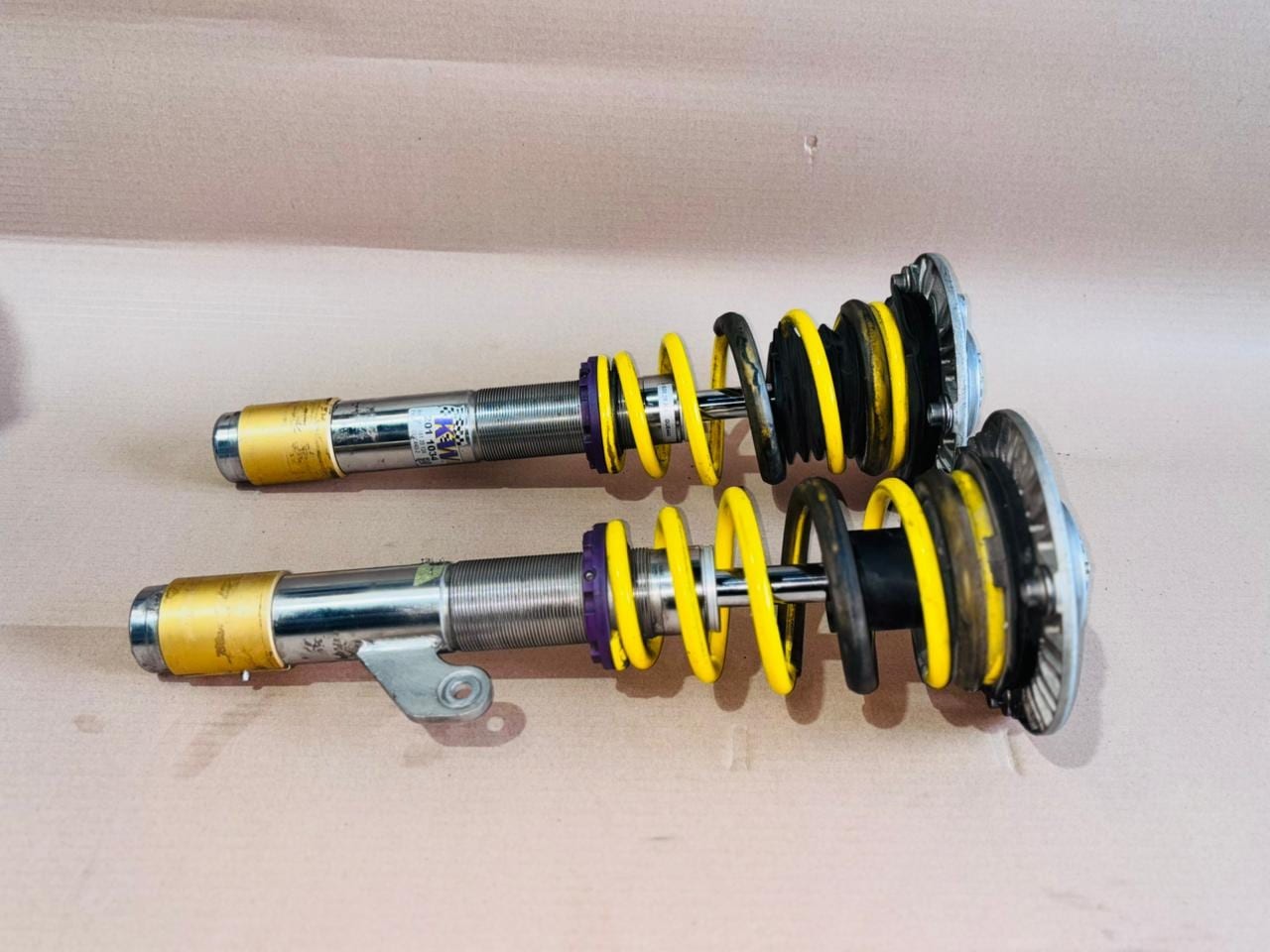 2017-2023 BMW FRONT SHOCK 63520208 5-Series G30, G31, F90