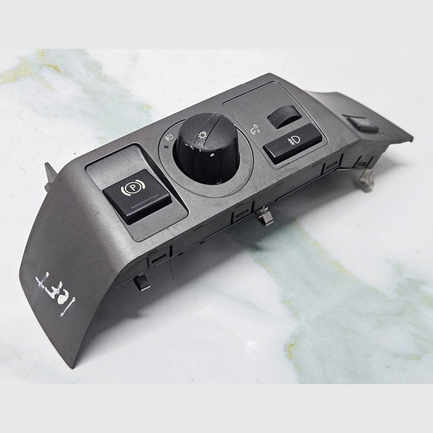 2002-2005 BMW E65 745Li Headlight Control Switch 6918848 OEM