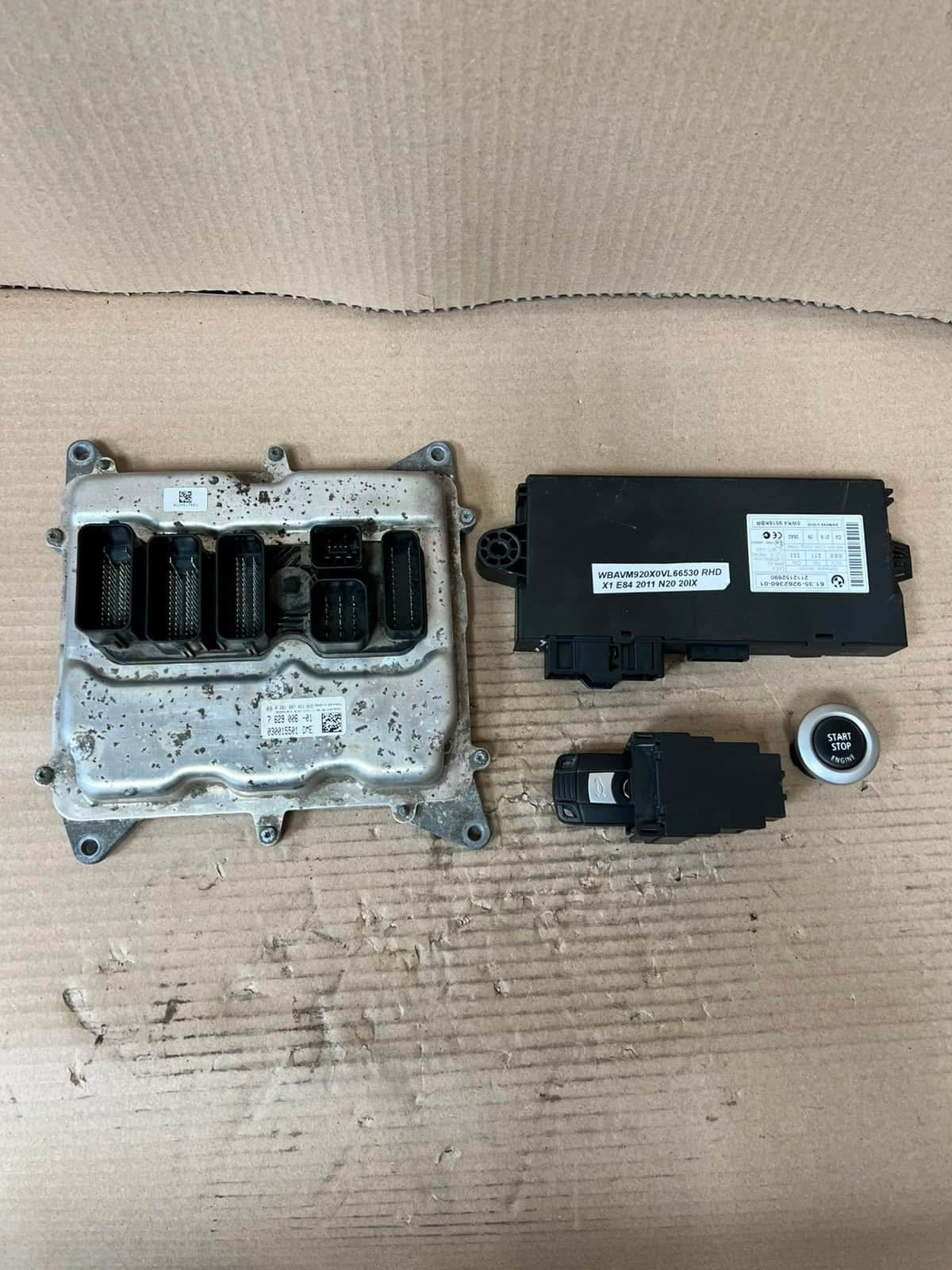 2011 BMW X1 E84 N20 20IX Engine Control Unit ECU SET DME+CAS3+1KEY 7629006