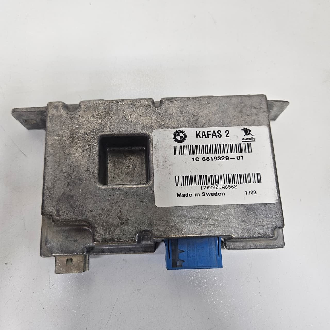 2013-2015 BMW X4 F26 750Li Camera Control Module 6819329
