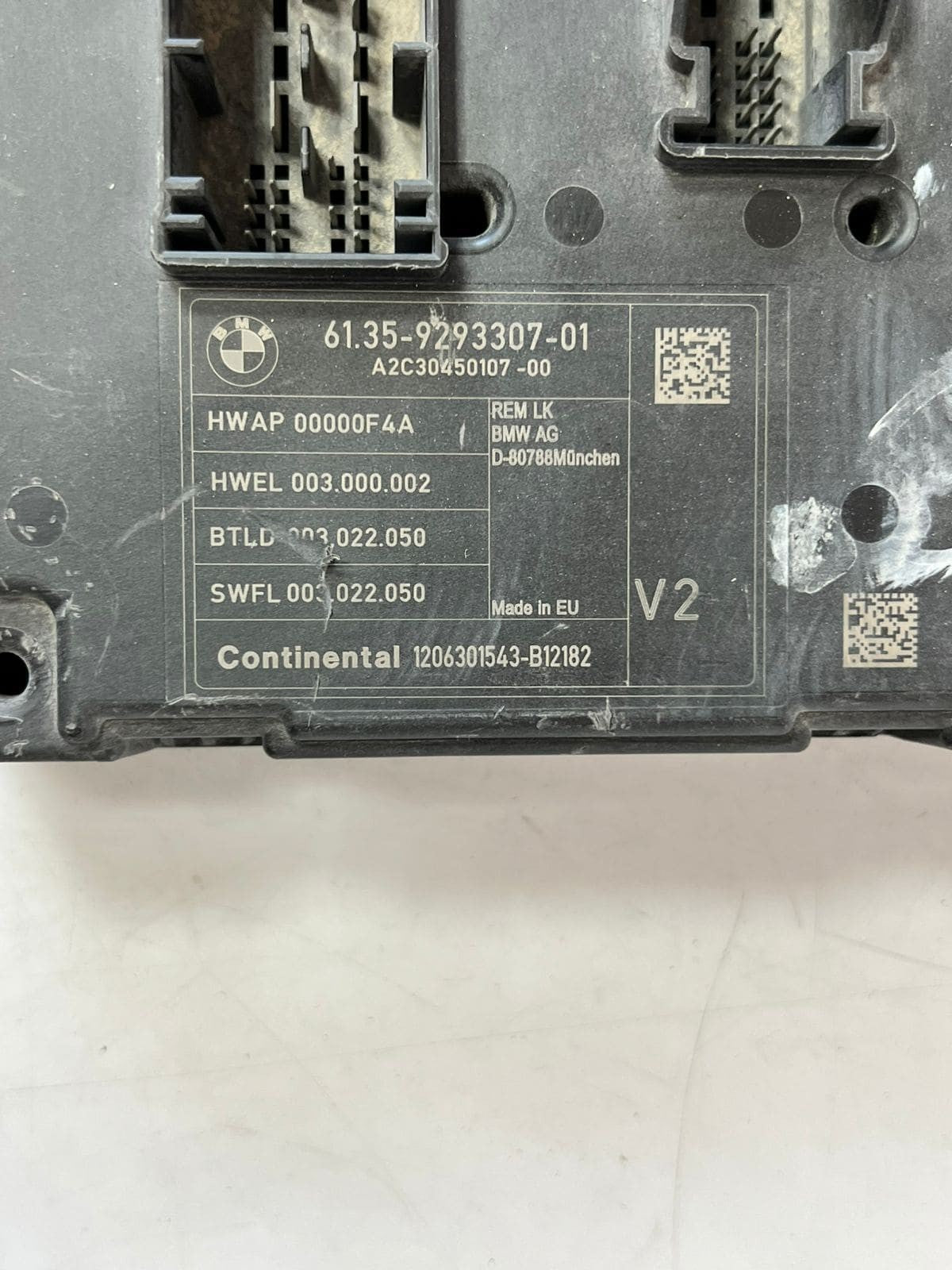 2012-2016 BMW F30 F31 F32 F33 328i Rear Electronic Body Control Module 9293307