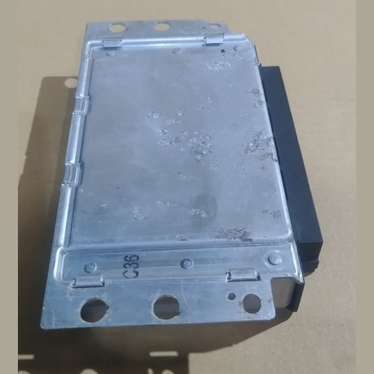 BMW E70 E71 X5M X6M REAR DIFFERENTIAL LOCK CONTROL MODULE 7595847