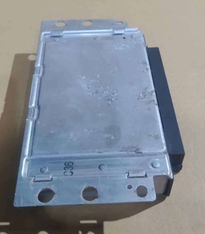 BMW E70 E71 X5M X6M REAR DIFFERENTIAL LOCK CONTROL MODULE 7595847