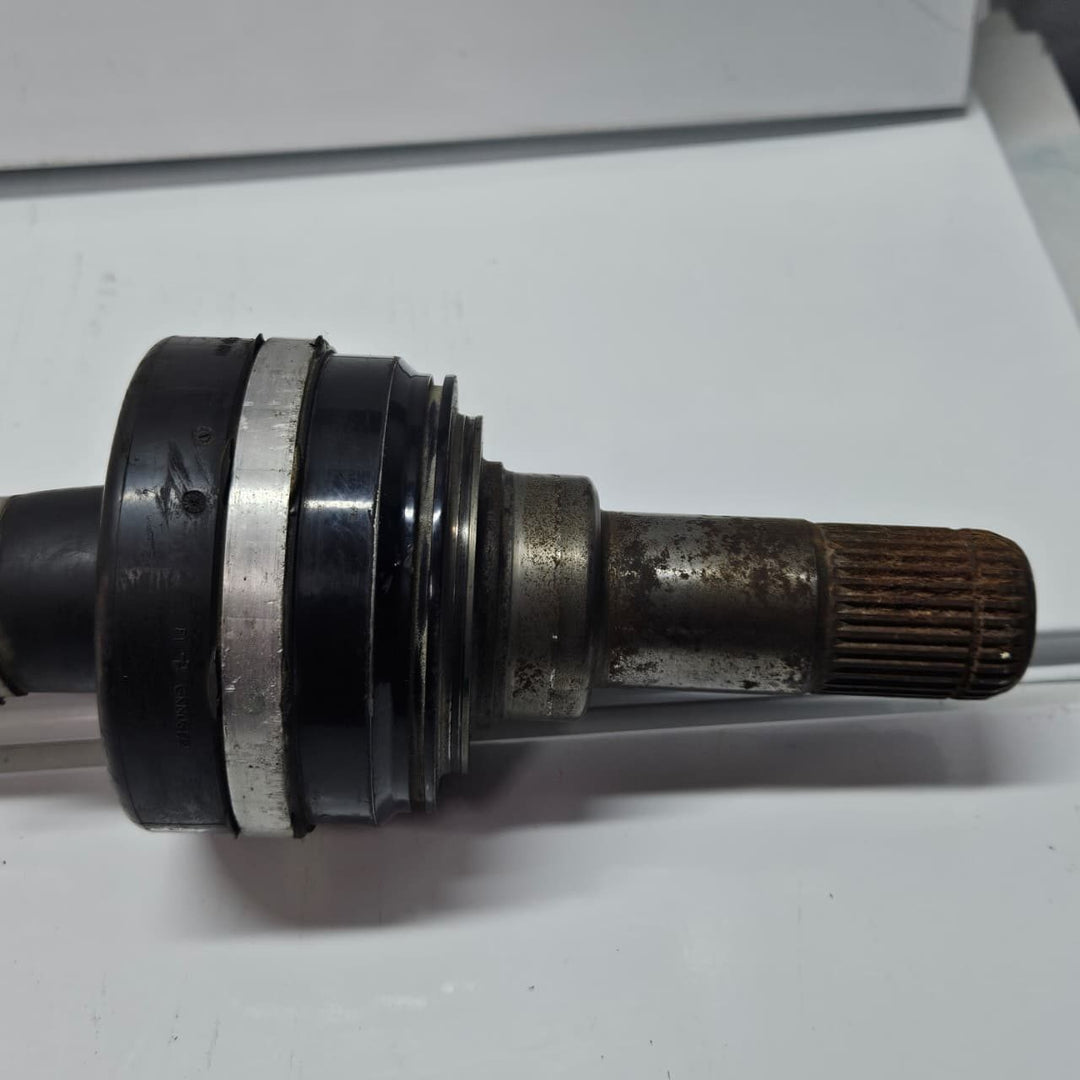2016-2022 BMW 750i M760i xDrive Axle Shaft Rear Left 8639453