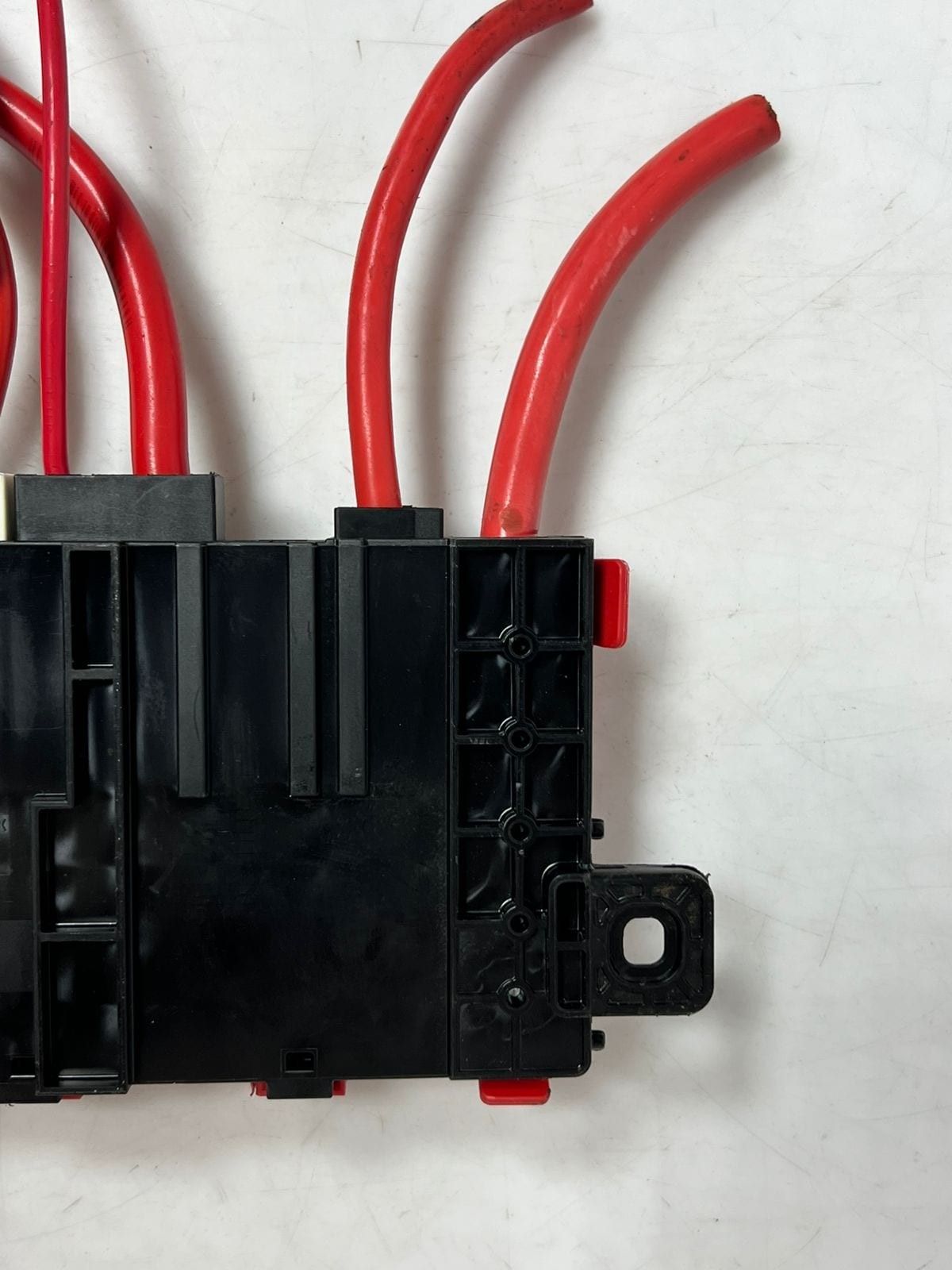 12-16 BMW 328i  F30 F31 F34 Battery Power Distribution B+ FUSE Box 9227752 OEM