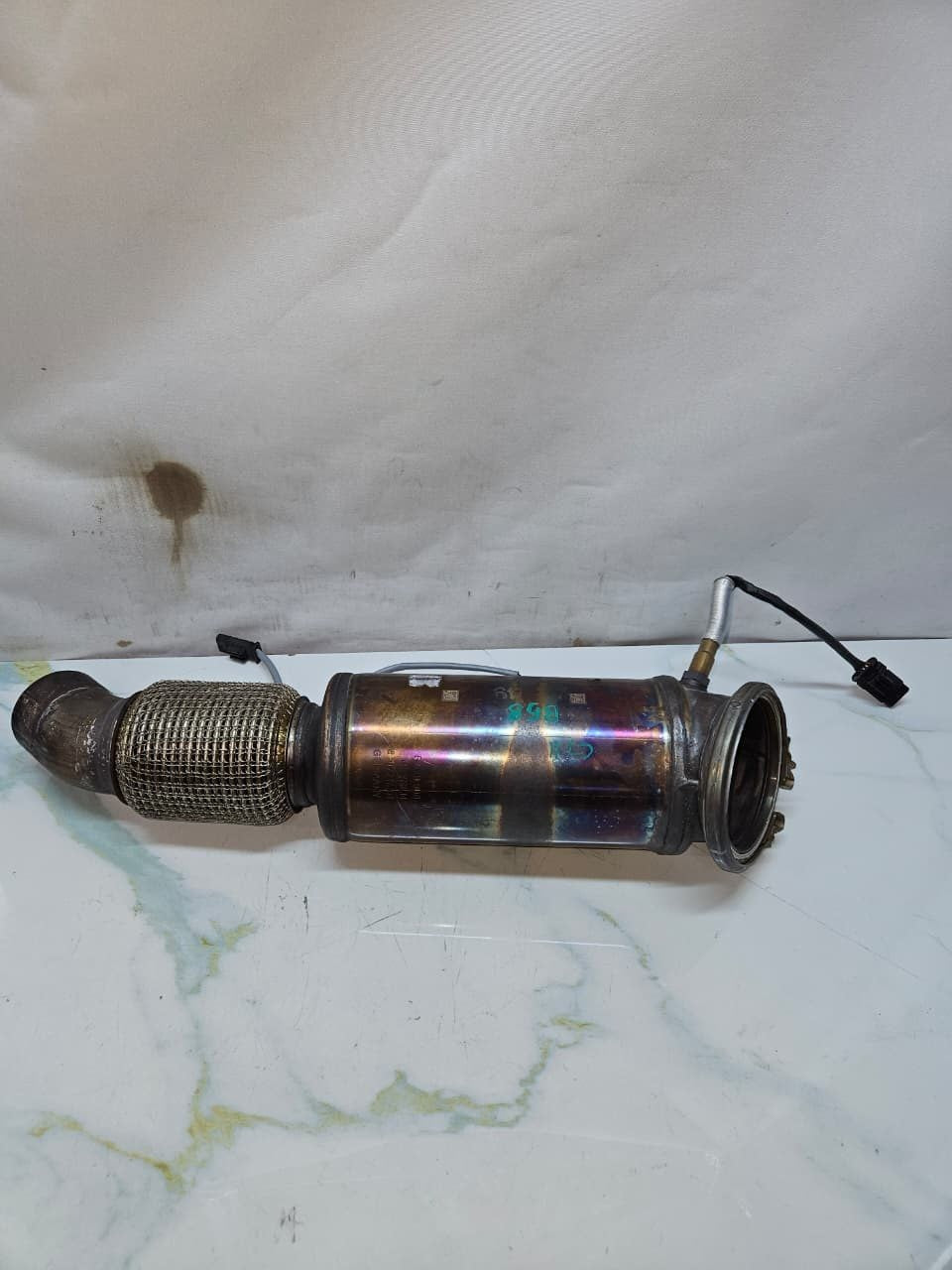 2016-2018 BMW 140i, 240i 340i B58 Gen1 engine Catalytic Converter 8629908 OEM