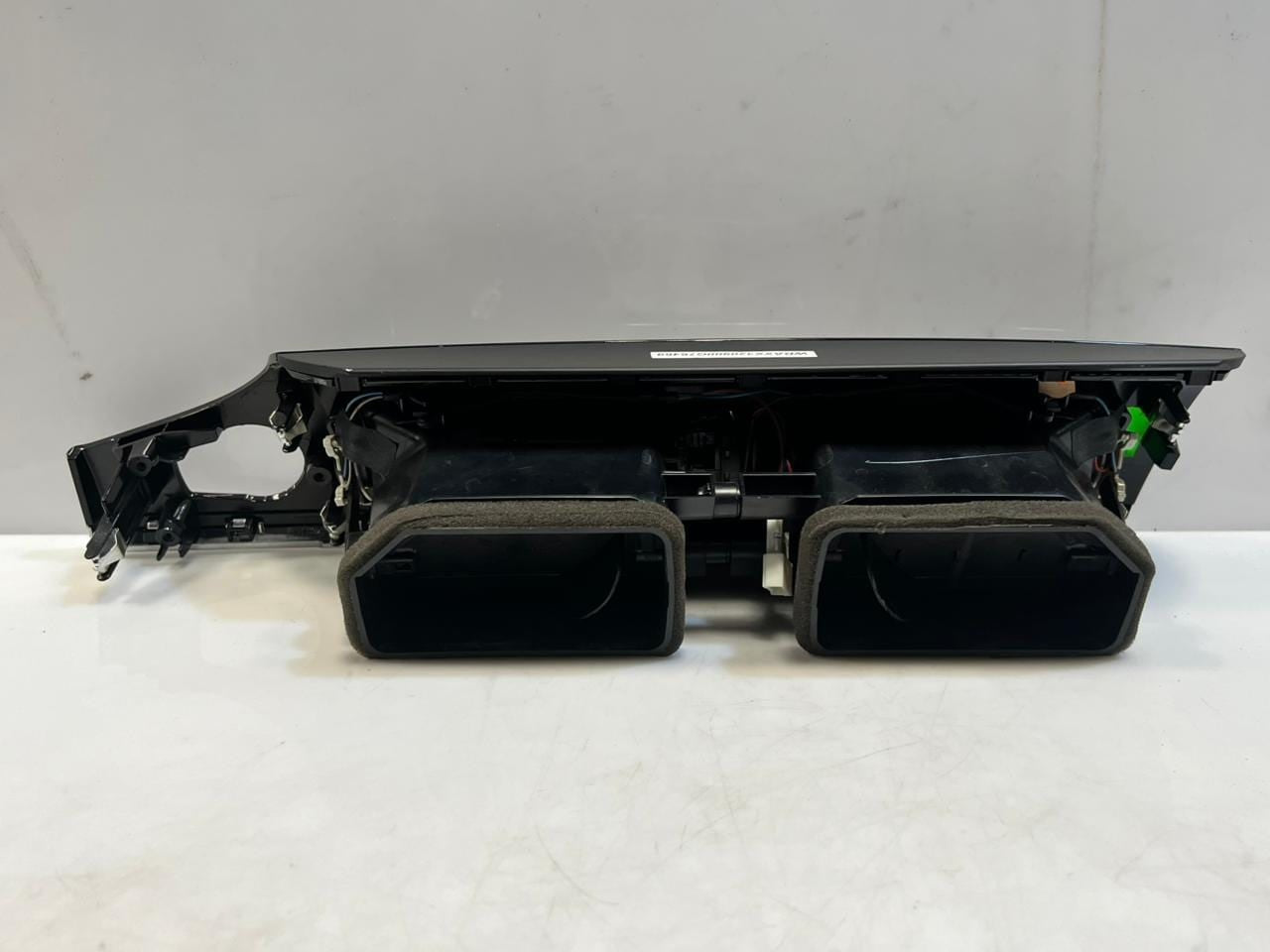 2016 BMW X3 F25 and X4 F26 Center Console Air GRILLE Vent 9303407 OEM