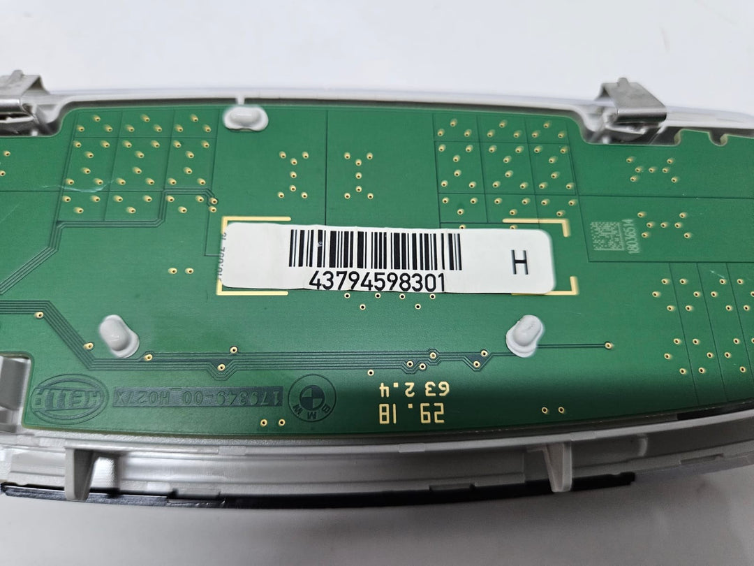 7945983-2017-2019 BMW X2 F39 RHD Interior Reading Dome Light OEM