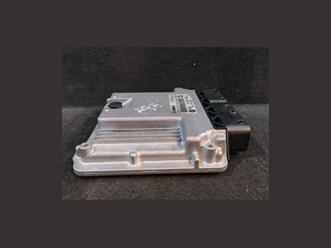 BMW 1 3 5 Series N47N F20 F21 F30 F31 F10 F11  DDE ENGINE CONTROL UNIT  8574380