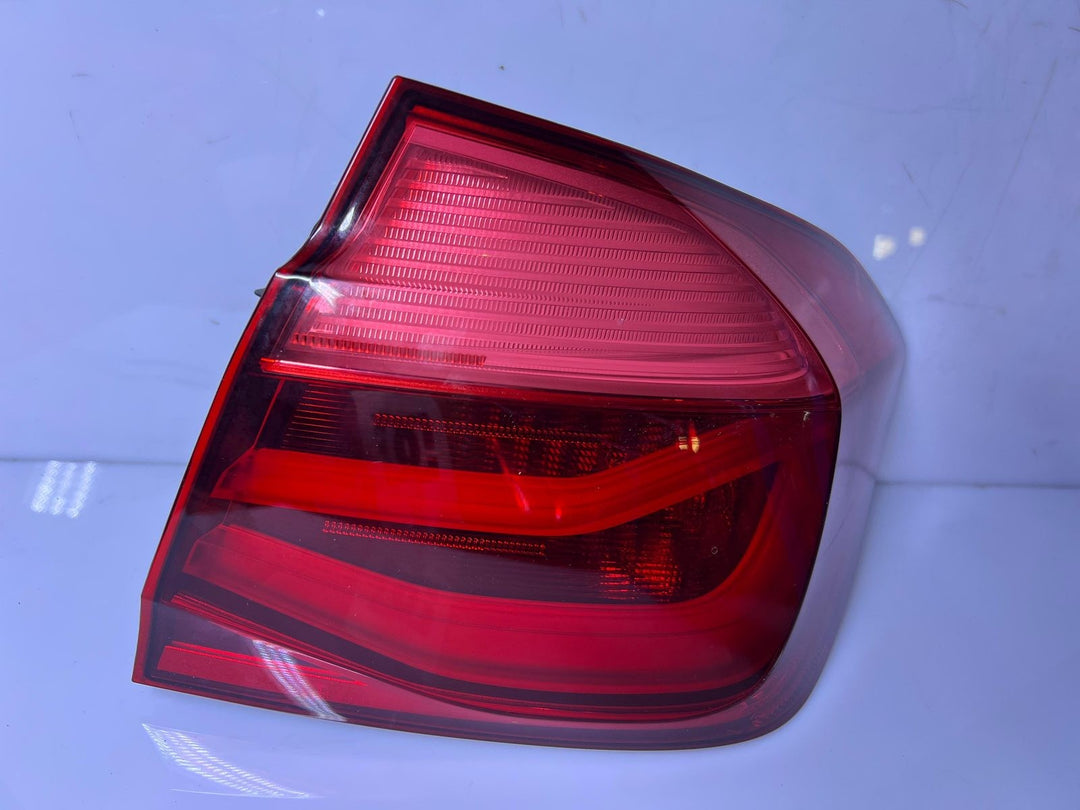 Right Outer LED Tail Light Fits BMW 3 Series F30 Sedan/F80 M3 63217369118