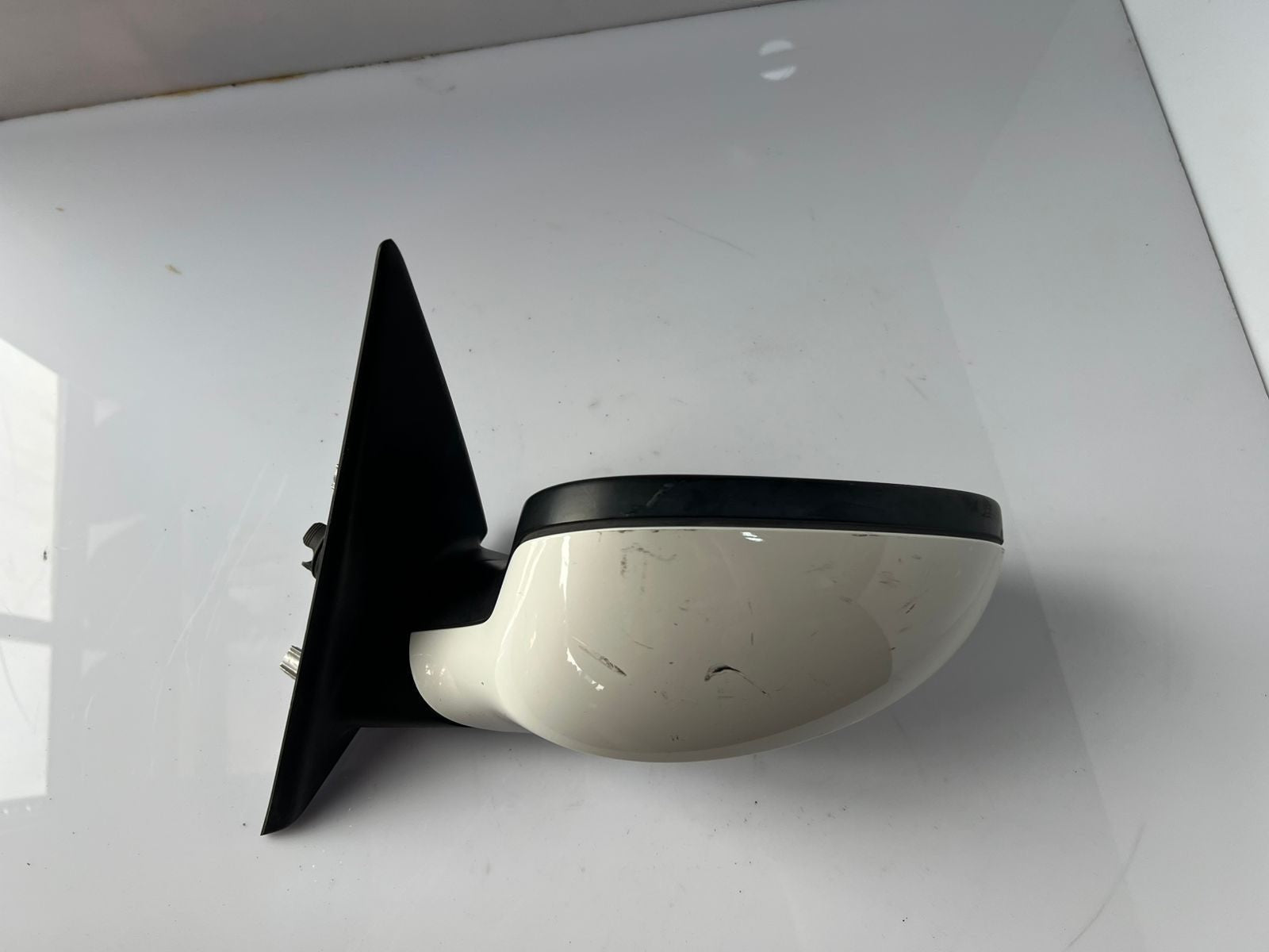 BMW E90 LCI 3-Series 328i 335i sedan LEFT SIDE Exterior Mirror 7182695 OEM RHD