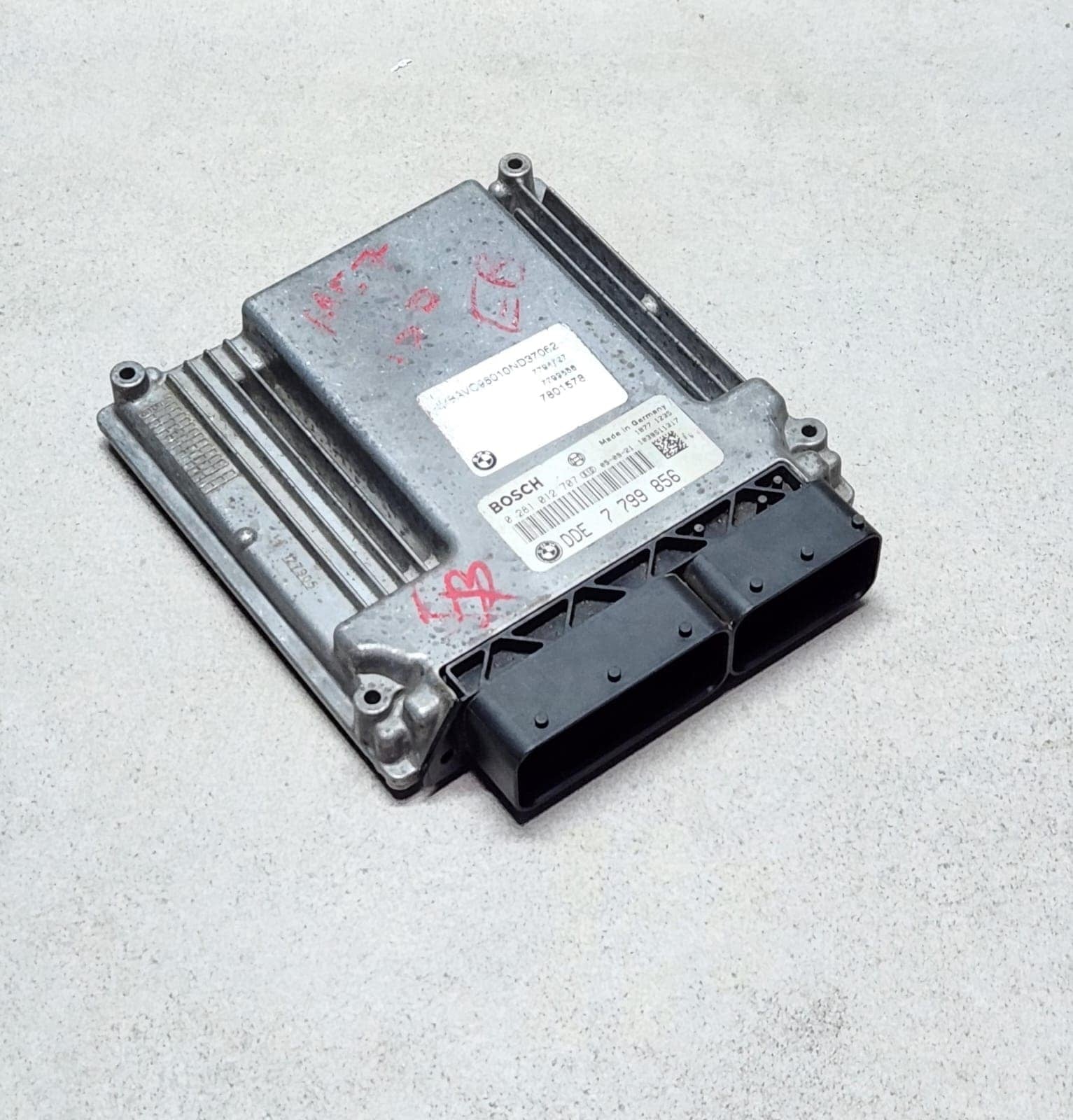 2003-2010 BMW 5 Series Engine Control Module 7799856 E90 and E91
