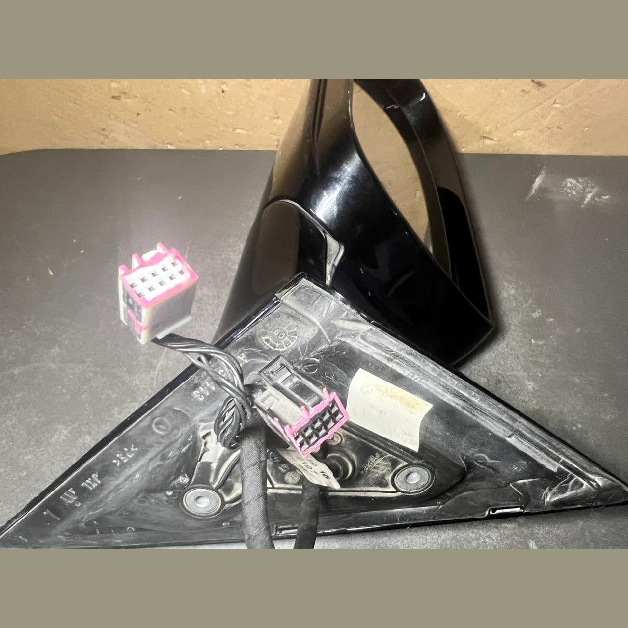 Mercedes-Benz W207 E-Class Left Side Mirror Foldable Signal Light A207 8101916