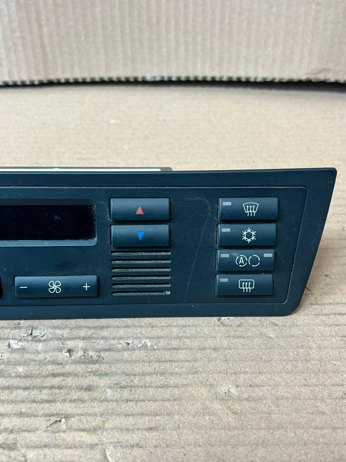 2004-2006 BMW X5 E53 Automatic Air Conditioning CLIMATE Control UNIT 6927898