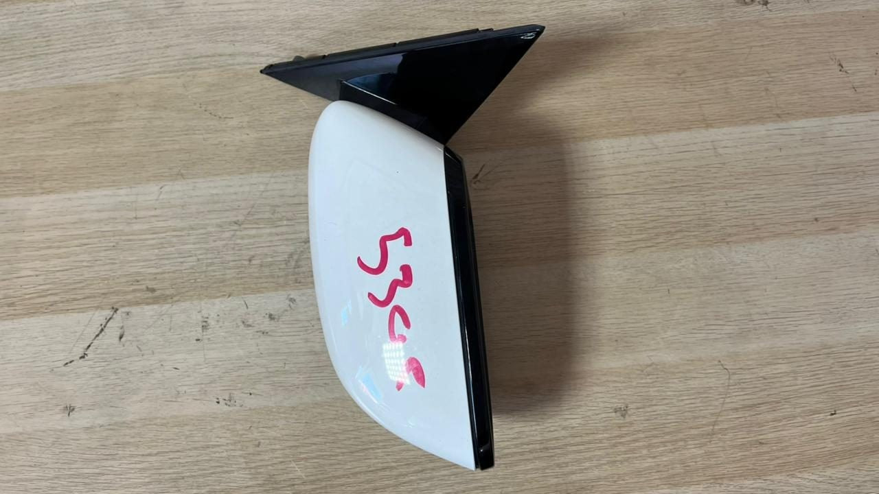 BMW Left Side Door Mirror F0184101U668B 5 Series G30 G31