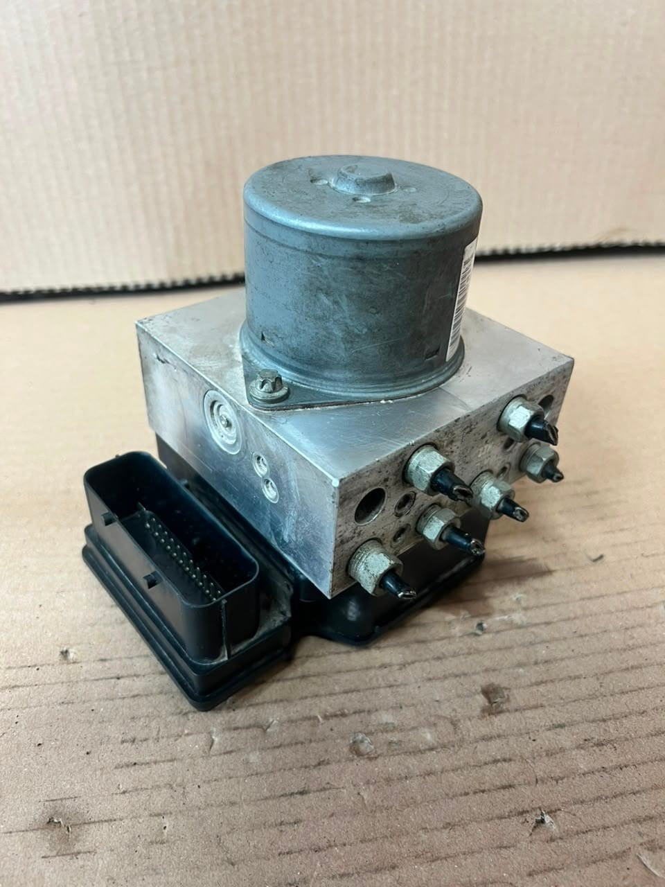 Mini Cooper R55 R56 R57 R60 LCI ABS/DSC Pump Hydraulic Braking Unit 6874551