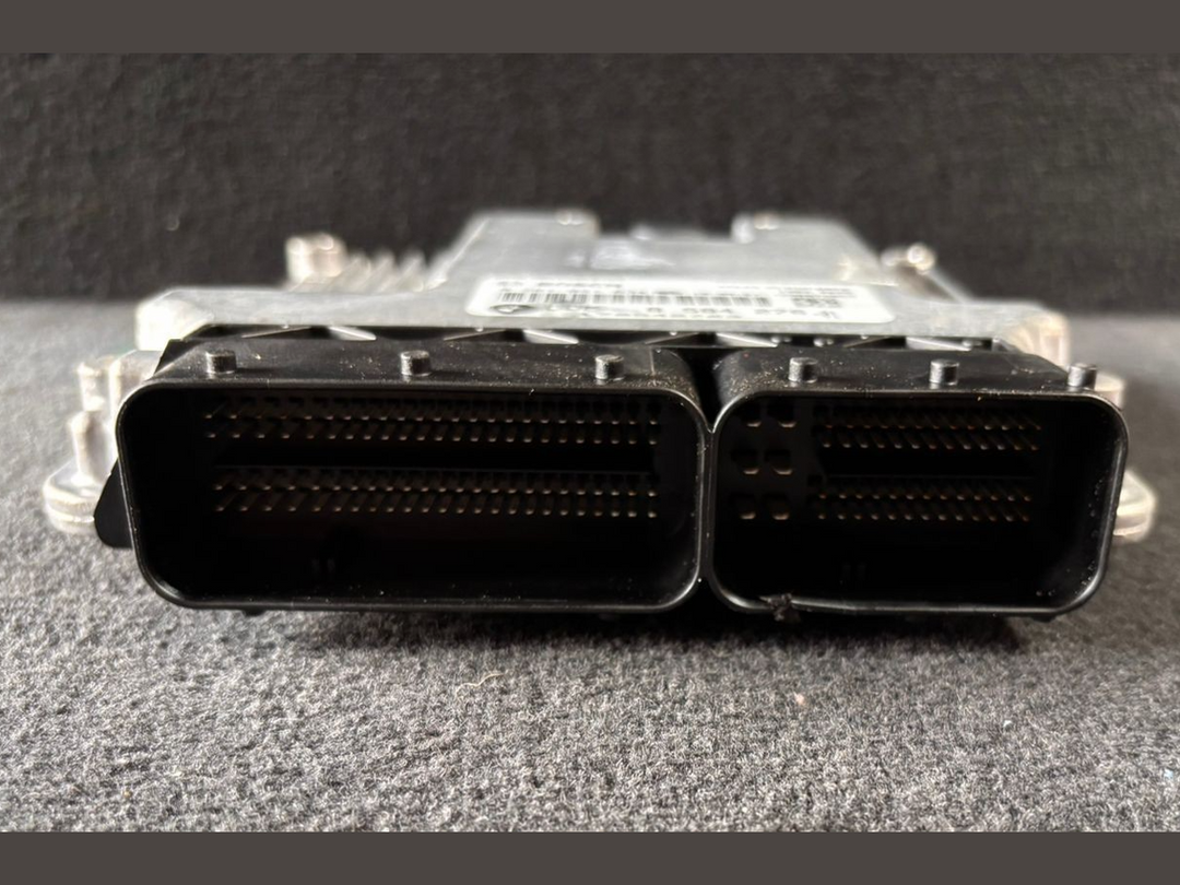 BMW 320d N47 F31 ENGINE CONTROL UNIT ECU SET DDE 8584276