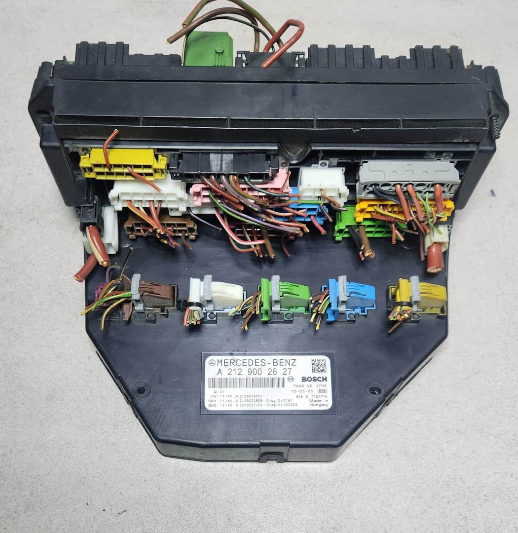 2014-2016 Mercedes-Benz E350 Fuse Box Relay Control Module A2129002627 W212 OEM