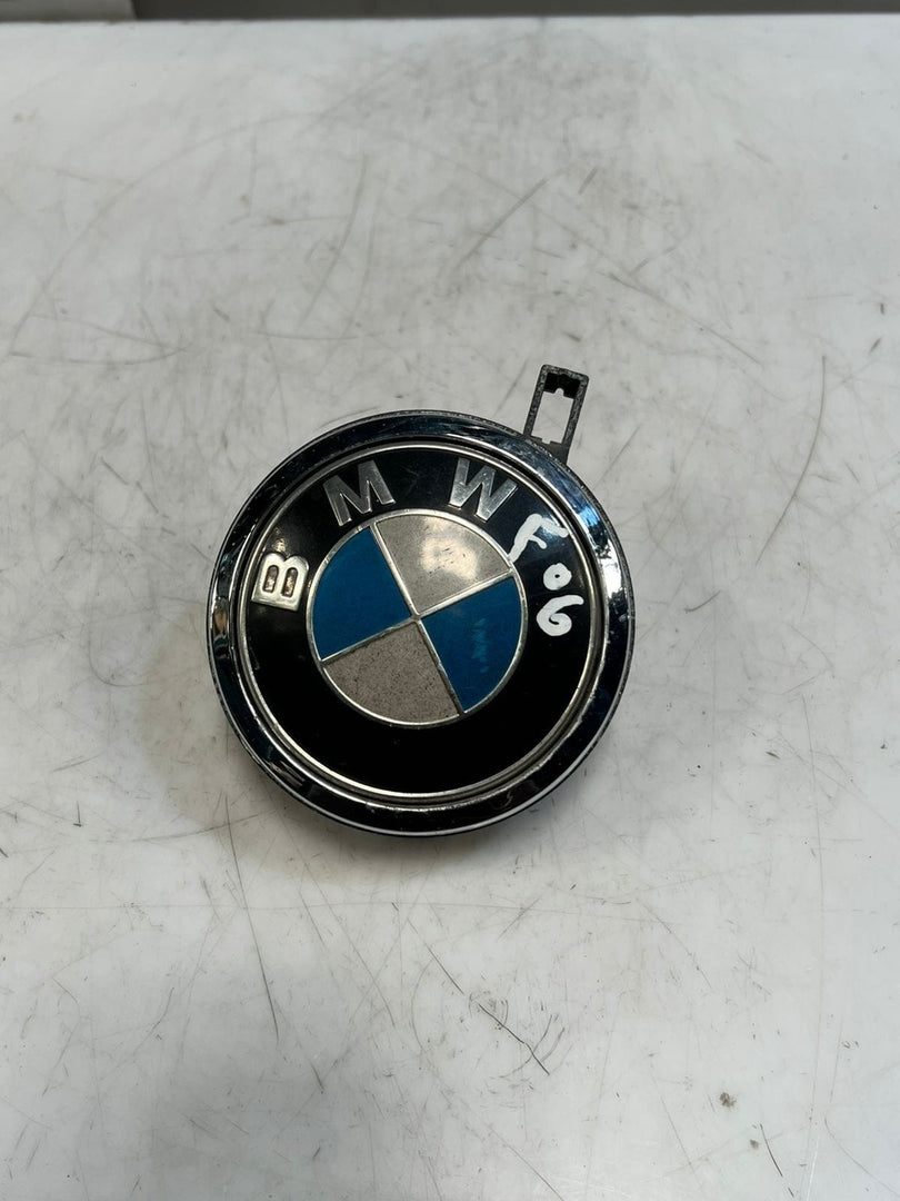 2006-2010 BMW M6 E63 E64 F06 REAR Trunk Lid Release Latch Emblem Handle 7061327