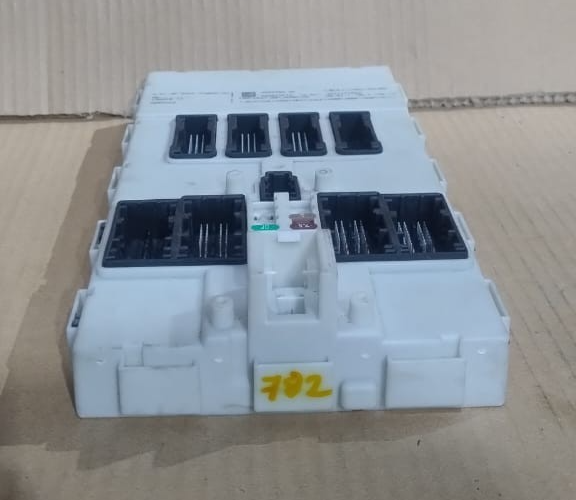 BMW F30 F23 F32 335I FRONT ELECTRONIC  DOMAIN BODY CONTROL MODULE OEM -9324782
