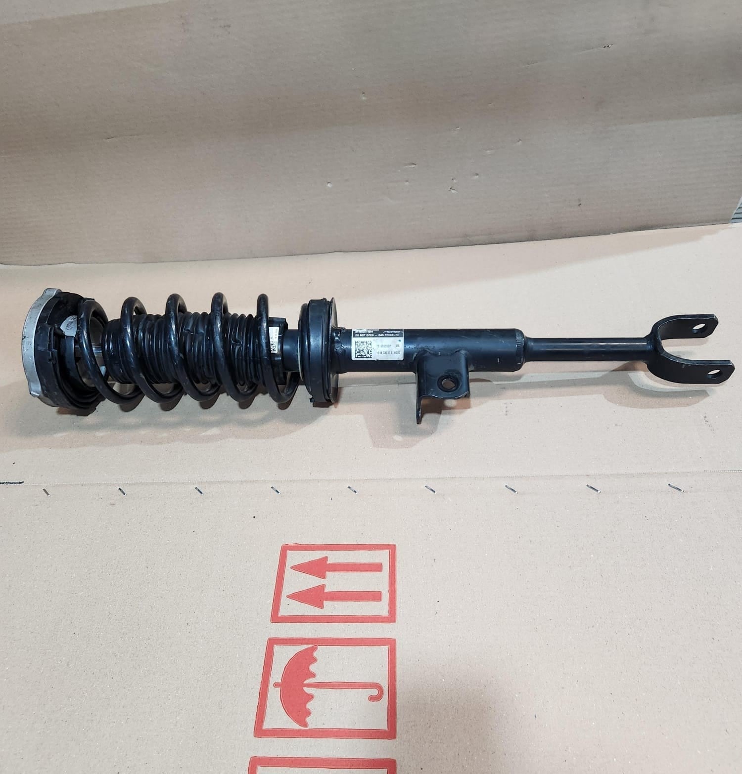 2017-2023 BMW 530i Front Shock Absorber 6866592 5 Series G30 530i and 540i 