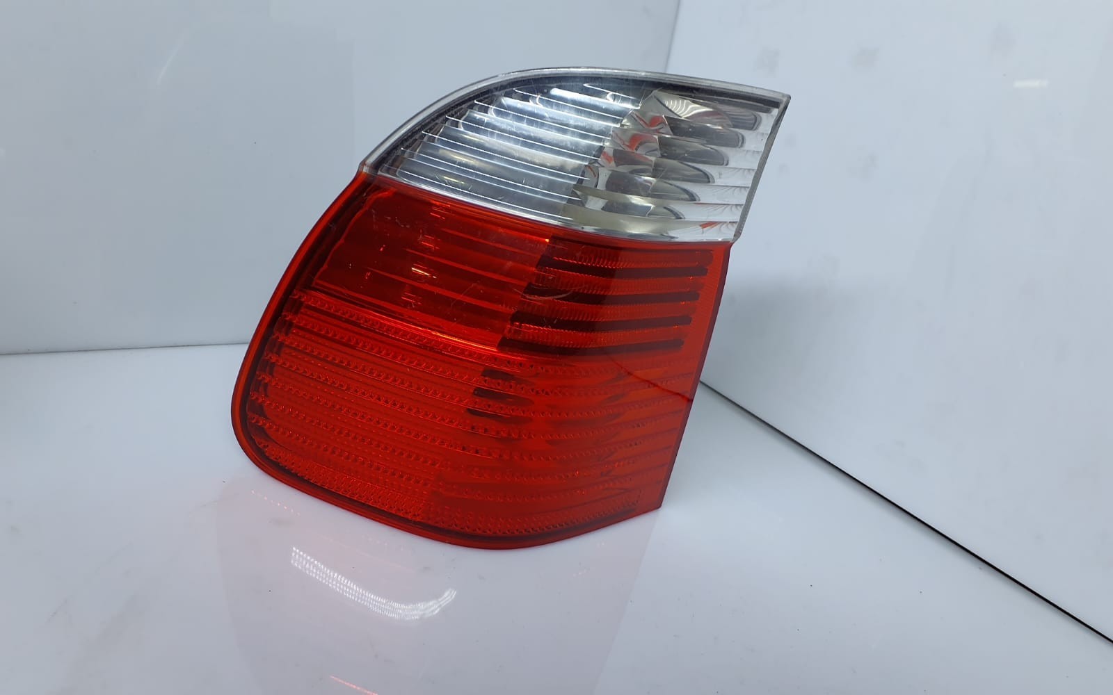 2496339 Tailgate rear/tail lights Fits for BMW 5 E39 LCI