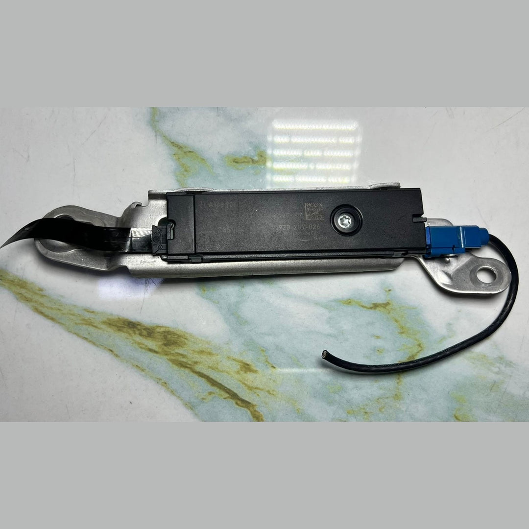 2014 Mercedes S550 Antenna Amplifier A1669061300 A-Class W176 and S-Class W222