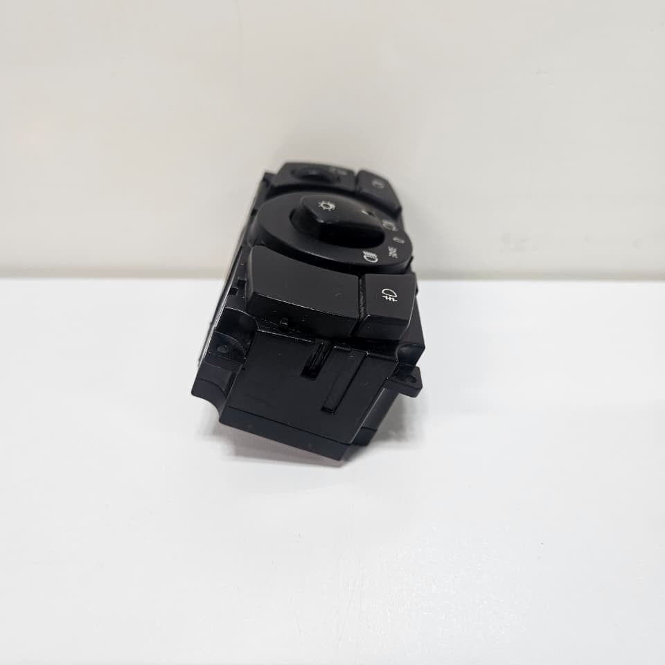 BMW E60 E61 E63 E64 Headlight Switch 6953731