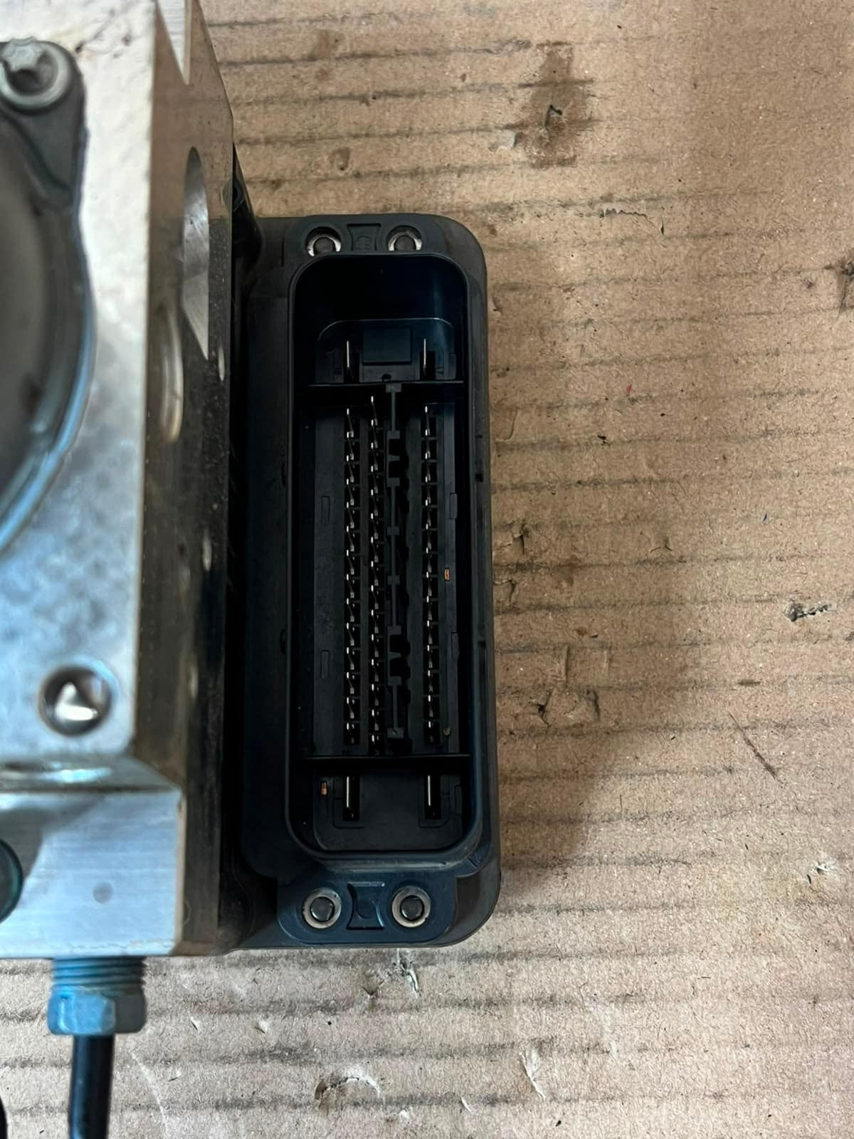 2011-2012 BMW 5-Series F07, F10, and F11 528i ABS Control Module 6799515 OEM