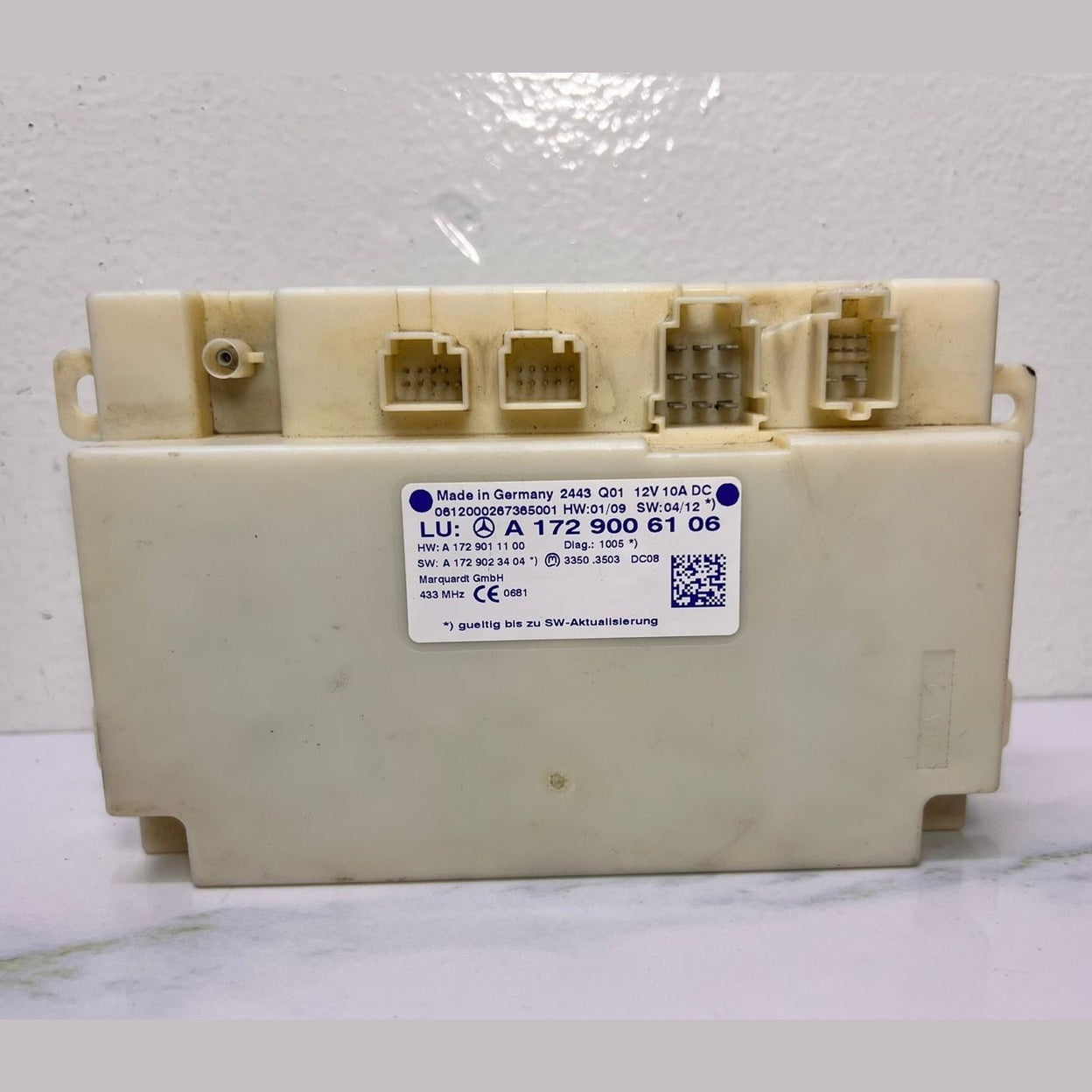 2013-2014 Mercedes-Benz C350 Keyless Go Ignition Control Module A 172 9006106 C-