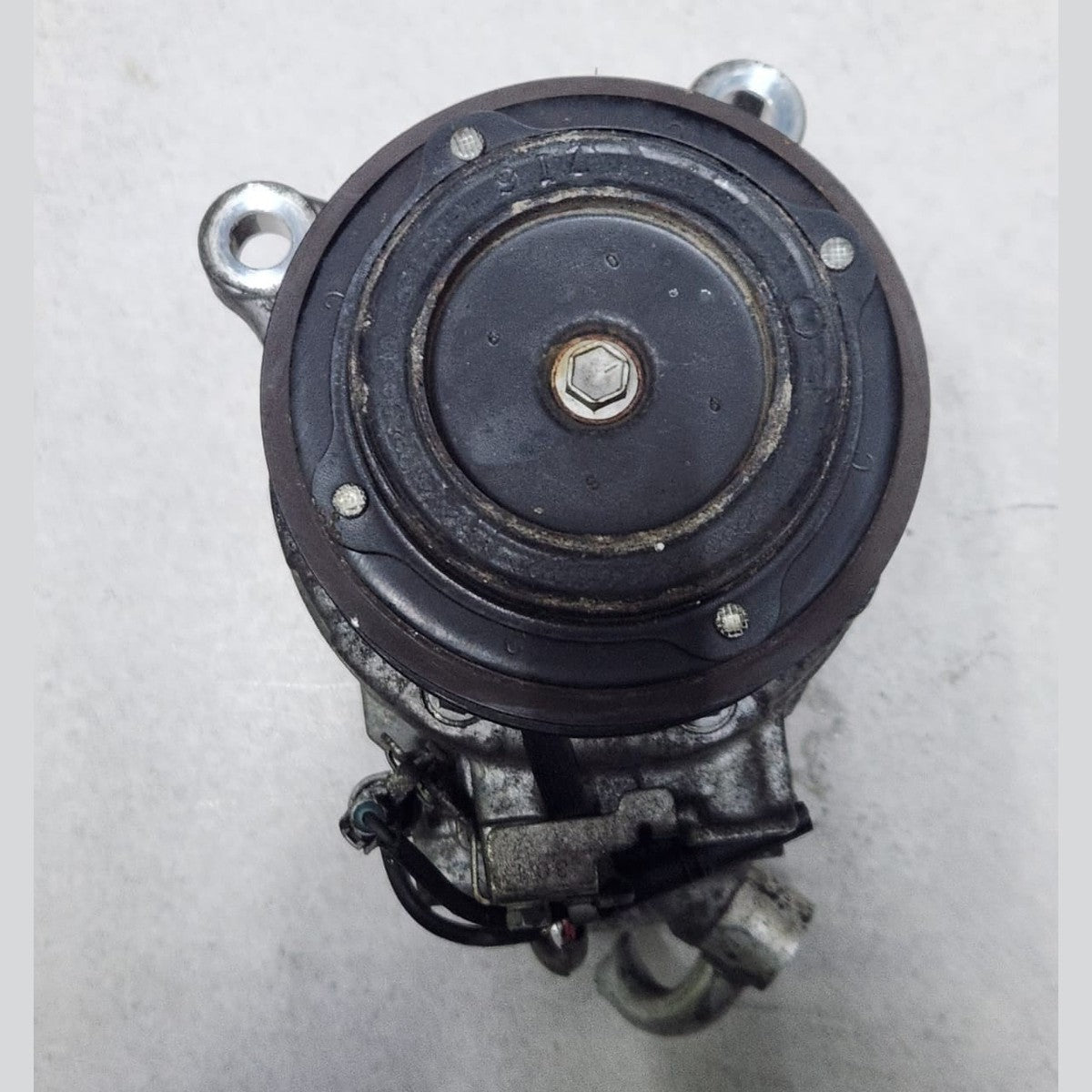 2014-2016 BMW 228i Air Conditioning Compressor 9330825 2 Series F22 F23