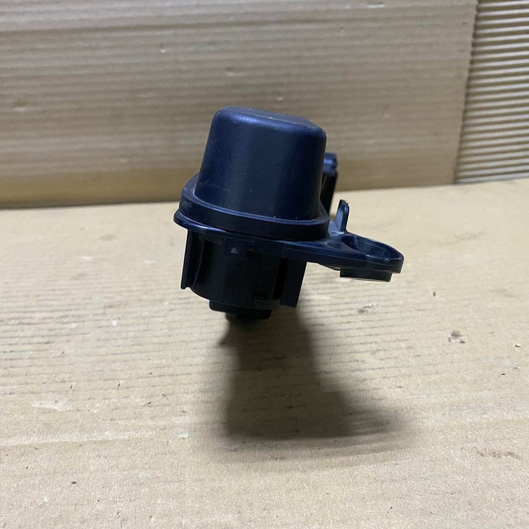 2018-2020 BMW 530e Positive Battery Jumper Point 9339830  740Le, 745e, and X3 G0