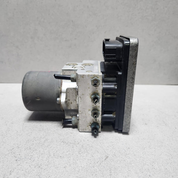 2017-2020 BMW 540i Abs Pump Control Module Unit 6893768 530i  M550i and X3 G01