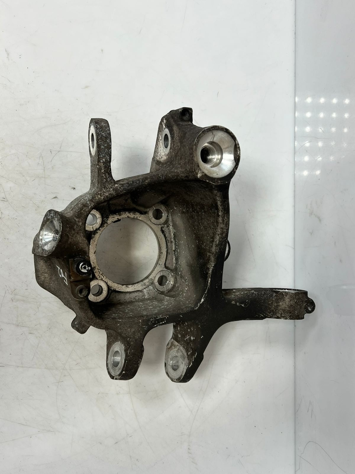 2010-15 BMW 740i 7 Series F01 F02 F03 F04 Rear Wheel Hub KNUCKLE BEARIN 6797448