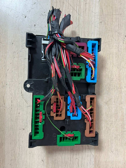 2015-2024 BMW 740i Power Distribution Box Rear 9377503 7 Series G11 G12 740i 750