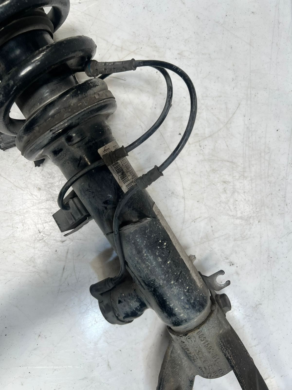 2014-2019 BMW X5 F15 F85 X6 F16 ADAPTIVE Front Shock Absorber 6863174 OEM