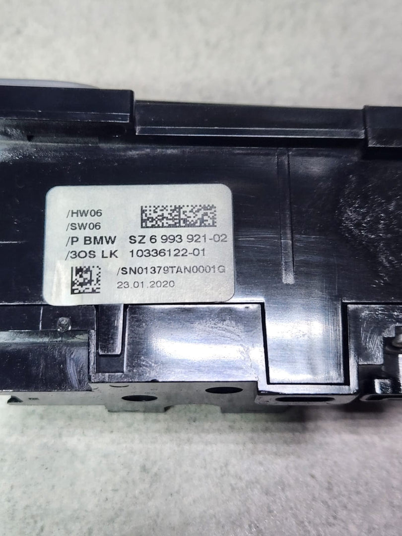 2017-2019 BMW 530i Center Console Control Unit 6993921 5 Series G30 G31 and G32