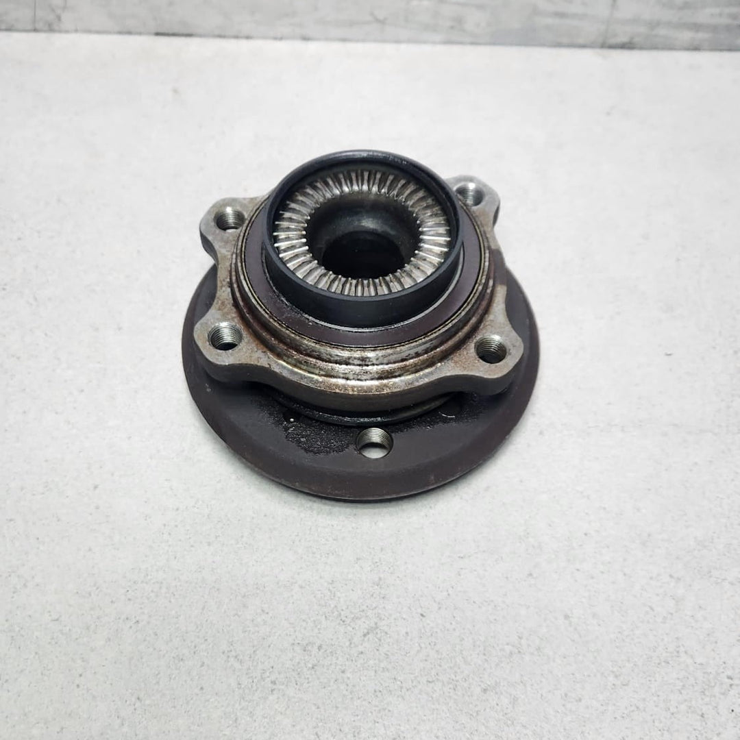 2020 BMW M8 Wheel Hub With Bearing 7857069 M8 Competition front 