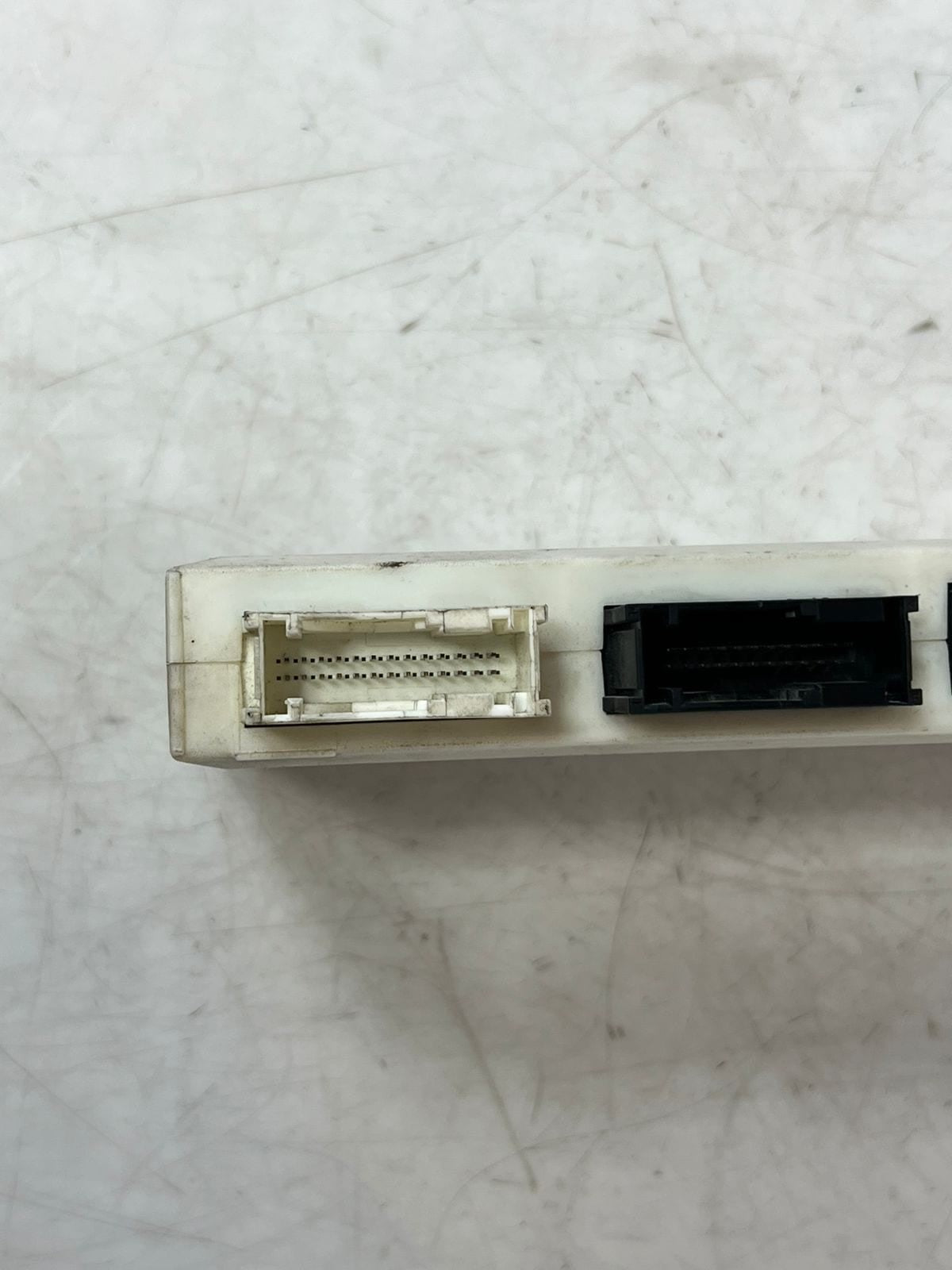 BMW E38 E39 5-Series GM3 LOW 12V Body Control Module BCM 6922152 OEM