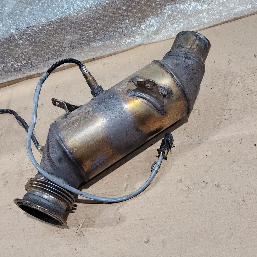 2006-2013 BMW E70 X5 3.5I Catalytic Converter 7616268 X5 F10 F11 F06 F12 F13 F15