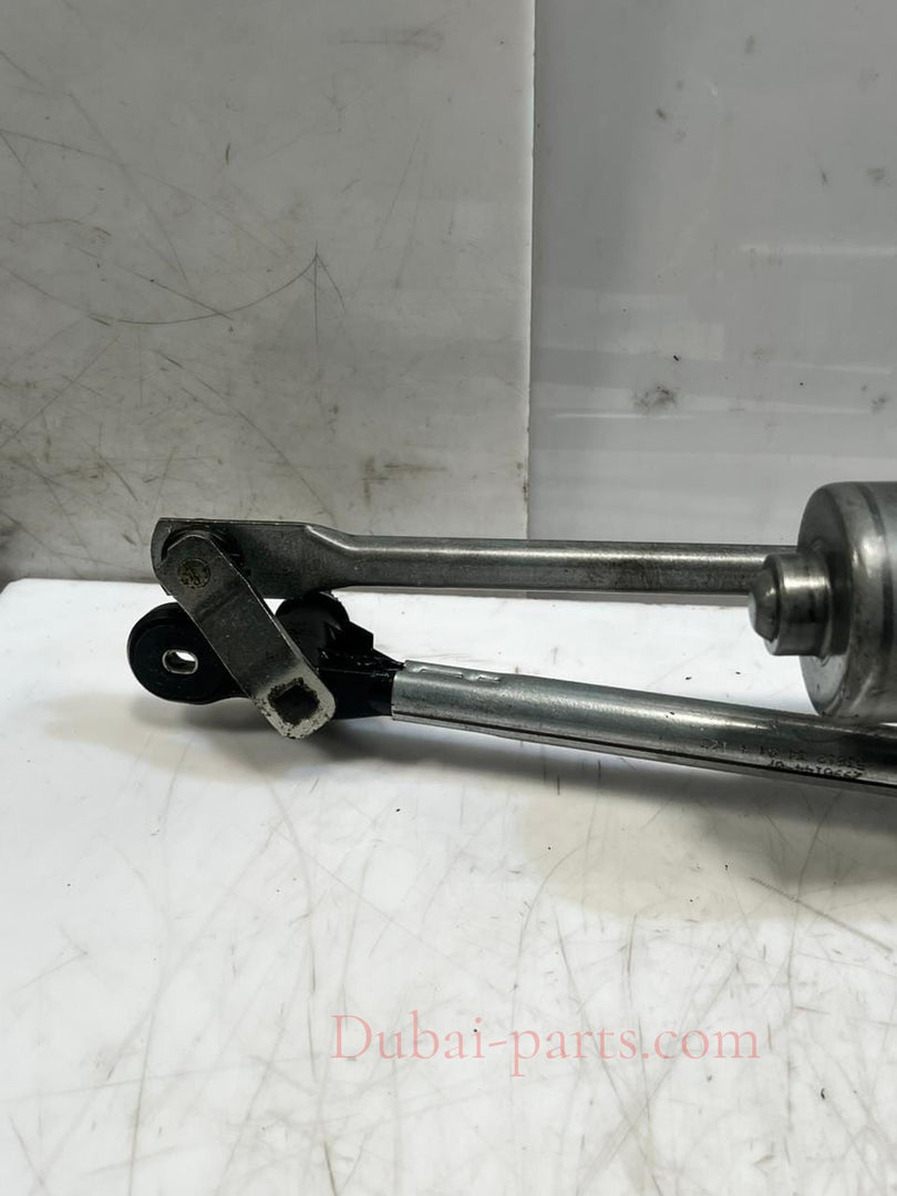 2010-2015 BMW X1 E84 Front Windshield Wiper Motor And Linkage 2992466 OEM