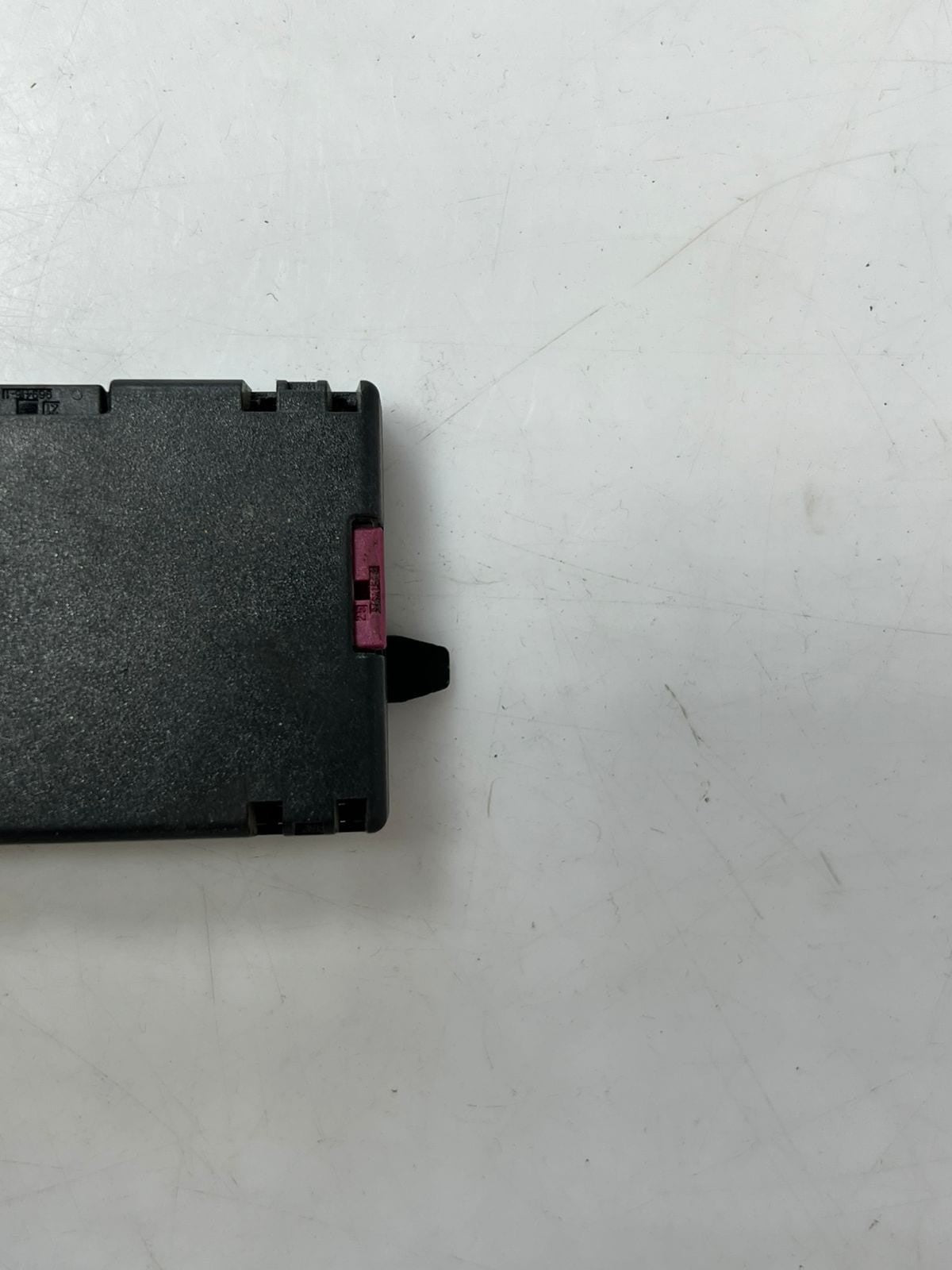2014-2024 BMW X1 F48 HU73 HT30 HT33 JG73 Antenna Booster / Amplifier 9352601 OEM