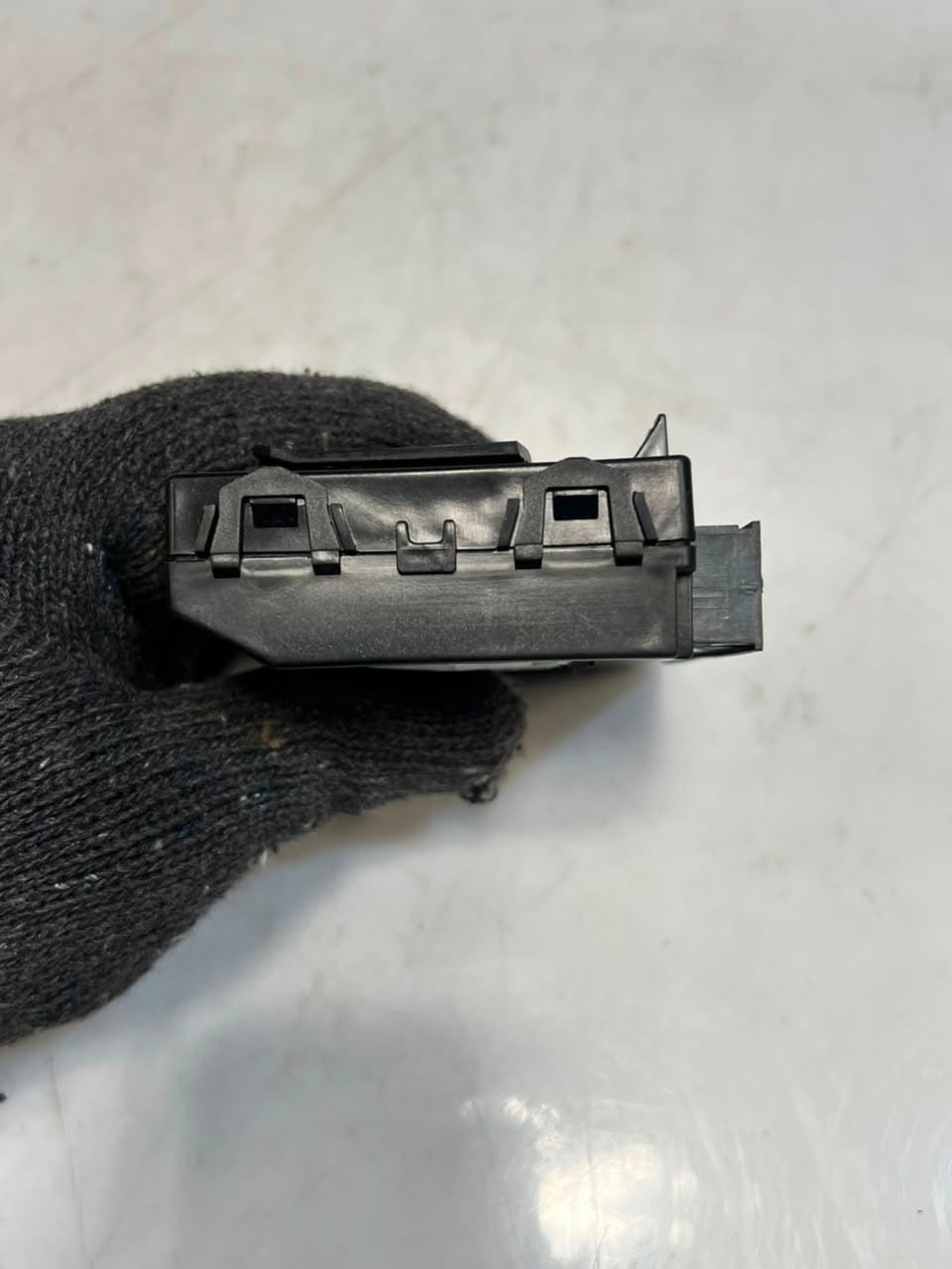 2015-2017 BMW X1 F20 F30 F31 F48 F45 Air Conditioning Control Module 6803169
