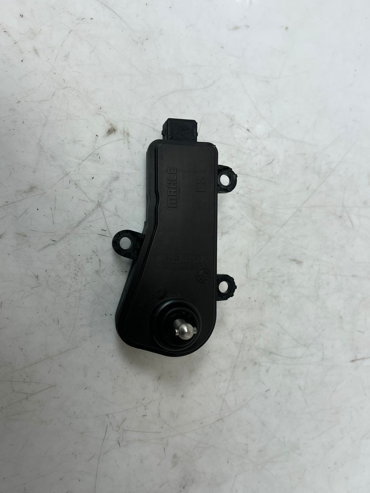 2006-2008 BMW 750Li 7' E60 E61 E70 E65 E66 E67 Intake Manifold Actuator 7537998