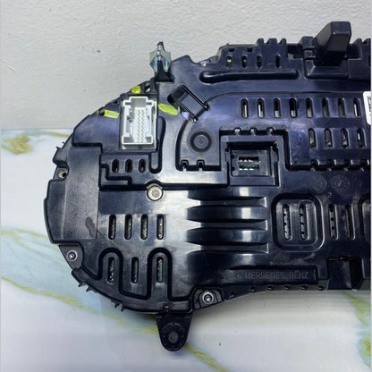 Mercedes Instrument Cluster A2059009915